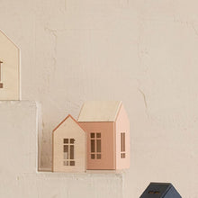 Afbeelding in Gallery-weergave laden, Houten huisje met magneten - Forest - L