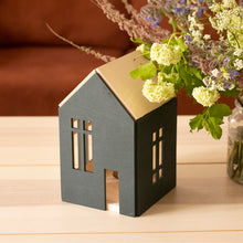 Afbeelding in Gallery-weergave laden, Houten huisje met magneten - Forest - L