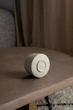Afbeelding in Gallery-weergave laden, Kop L keramiek - Studio Timmerman