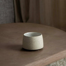 Afbeelding in Gallery-weergave laden, Kop L keramiek - Studio Timmerman