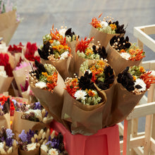 Afbeelding in Gallery-weergave laden, Droogbloemen boeket - Market more Amber