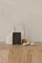 Afbeelding in Gallery-weergave laden, Slow Down CardDeck - Monday