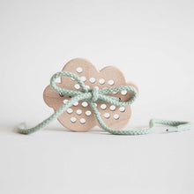 Afbeelding in Gallery-weergave laden, Wooden lacing cloud