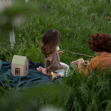Afbeelding in Gallery-weergave laden, Houten huisje met magneten - Khaki - L