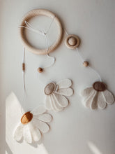 Afbeelding in Gallery-weergave laden, Baby mobiel - Daisy Daylight Triple