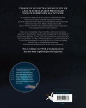 Afbeelding in Gallery-weergave laden, Boek | Diep in de blauwe zee