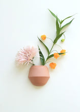 Afbeelding in Gallery-weergave laden, Wandvaasje Anke - Form