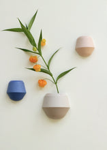 Afbeelding in Gallery-weergave laden, Wandvaasje Anke - Form
