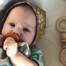 Afbeelding in Gallery-weergave laden, Bezisa - Houten rammelaar naturel