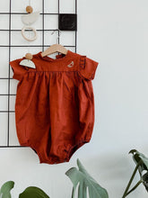 Afbeelding in Gallery-weergave laden, Petit Pourri - strijkontwerp croissant