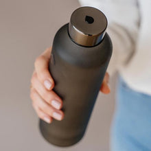 Afbeelding in Gallery-weergave laden, Equa glazen waterfles - mat zwart