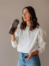 Afbeelding in Gallery-weergave laden, Equa glazen waterfles - mat zwart