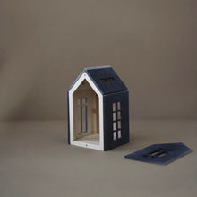 Afbeelding in Gallery-weergave laden, Babai Houten speelgoed huisje - duurzaam speelgoed voor kinderen