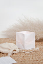 Afbeelding in Gallery-weergave laden, Lichtpuntje 'Hold tight'