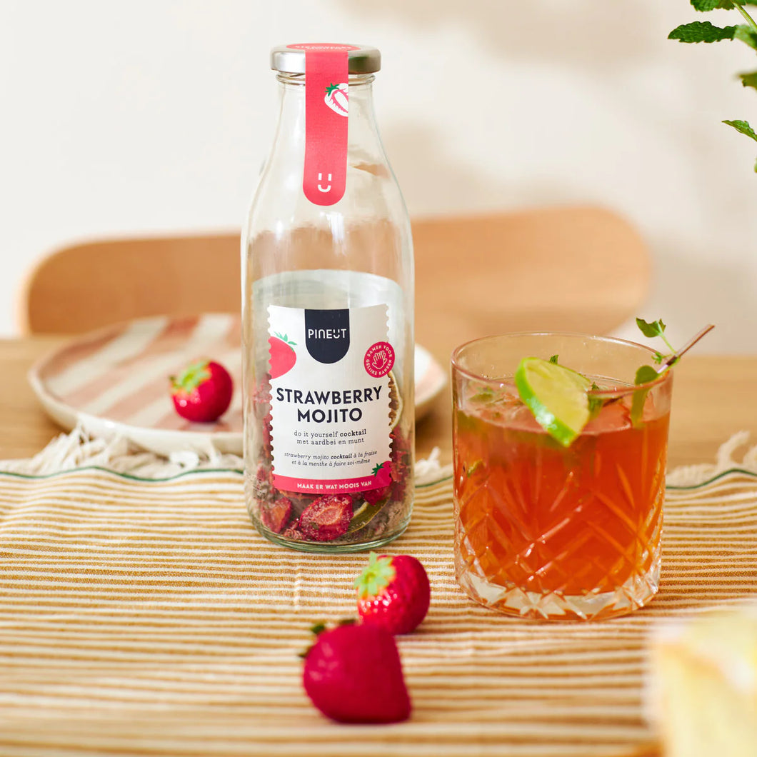 Pineut strawberry mojito