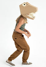 Afbeelding in Gallery-weergave laden, DIY kostuum dinosaurus T-rex.
